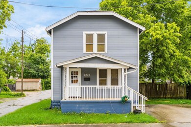 004_ 1247 E Sycamore St - 003