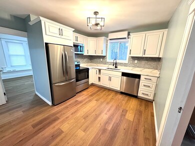 9 Idalla Ave, Worcester, MA 01606 - photo 4