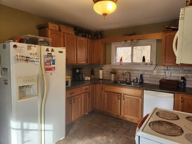 78 Shelter St, Orange, MA 01364 - photo 6