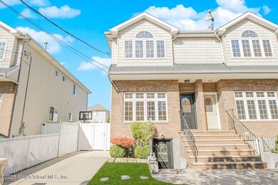 83 Gary St, Staten Island, NY 10312 - photo 2