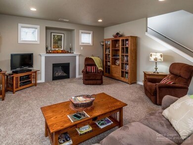 1255 W McKinney Butte Rd unit B, Sisters, OR 97759 - photo 2