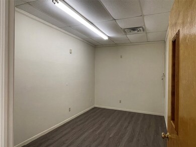 204 W Coombs St, Alvin, TX 77511 - photo 7