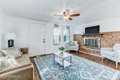 2825 Carleon Rd, Jacksonville, FL 32218 - photo 4