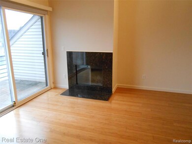 2830 Davison Ave unit 77, Auburn Hills, MI 48326 - photo 2