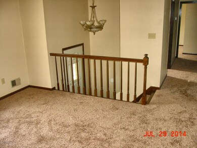 8136 Rochelle Rd, Louisville, KY 40228 - photo 3