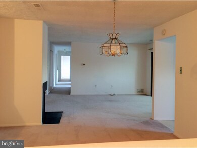 977 Village Round unit L, Allentown, PA 18106 - photo 3