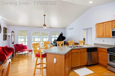 41841 S Service Dr, van Buren Township, MI 48111 - photo 5