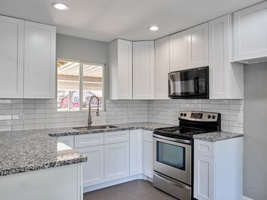 10514 Royal Oaks Dr, Houston, TX 77016 - photo 7