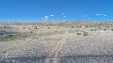 170 W Ahonen Rd, Paulden, AZ 86334 - photo 4