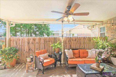 3557 Hemlock St, Zachary, LA 70791 - photo 4