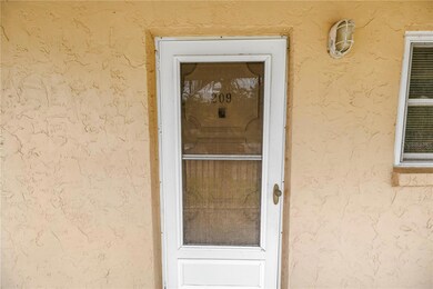 9950 62nd Terrace N unit 209, Saint Petersburg, FL 33708 - photo 4