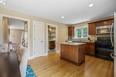 14 Maple St, Merrimac, MA 01860 - photo 4
