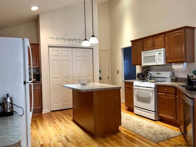 27 Greyledge Dr, Albany, NY 12211 - photo 7