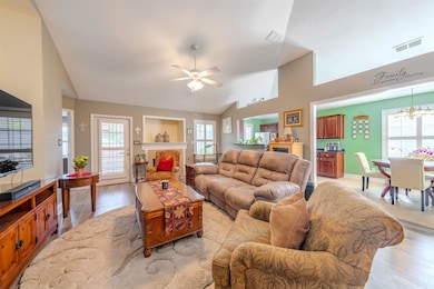 8432 Ivy Brook Ln, Tallahassee, FL 32312 - photo 4