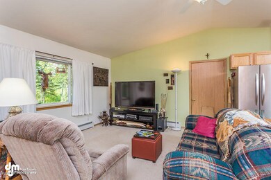 Living Room 4662-SMALL
