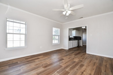 610 Vincent St, Houston, TX 77009 - photo 2