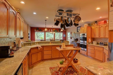 126 Shangrila Ln, Rogue River, OR 97537 - photo 5