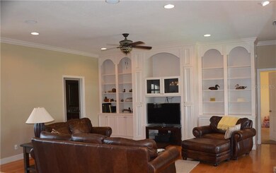 Family Room ... Built for COMFORT and RELAXATION