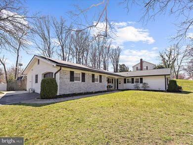 3915 York Ln, Bowie, MD 20715 - photo 2