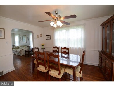 225 Canterbury Dr, Wallingford, PA 19086 - photo 7