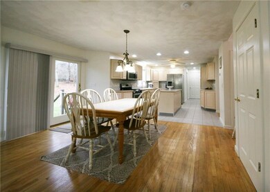 38 Dawn Ct, Wakefield, RI 02879 - photo 7