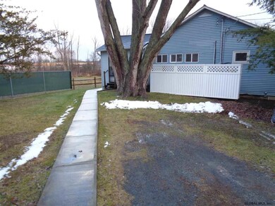 10 Cemetery Ave, Albany, NY 12204 - photo 4