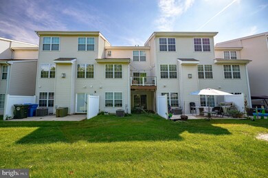 1047 Buckingham Dr, West Deptford, NJ 08086 - photo 4