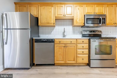 Hallmark Condominium unit 311, Alexandria, VA 22304 - photo 3