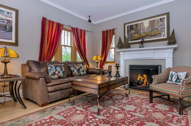 Gas Fireplace w/Original Mantle