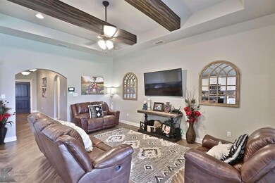 3738 Bettes Ln, Abilene, TX 79606 - photo 2