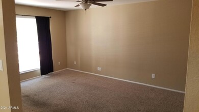6- Living Room