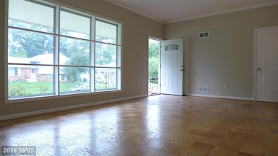 3009 Chapel View Dr, Beltsville, MD 20705 - photo 2