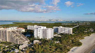 Island House Apartments unit 501, Key Biscayne, FL 33149 - photo 3