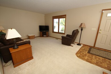 9722 Ballymore Dr, Fort Wayne, IN 46835 - photo 5