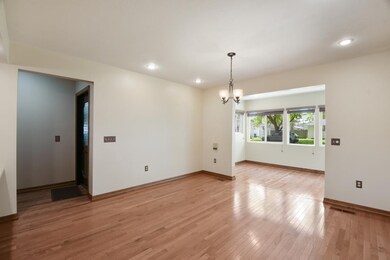 204 E Ensey St, Tuscola, IL 61953 - photo 7