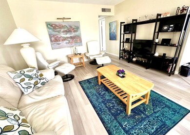 160 Coventry G unit 160, West Palm Beach, FL 33417 - photo 3