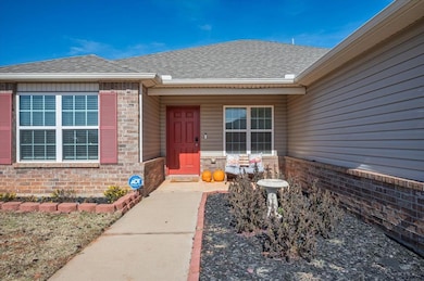 1841 W Antler Way, Mustang, OK 73064 - photo 4