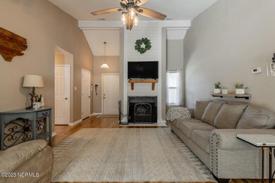 621 Walden Place, Jacksonville, NC 28546 - photo 5