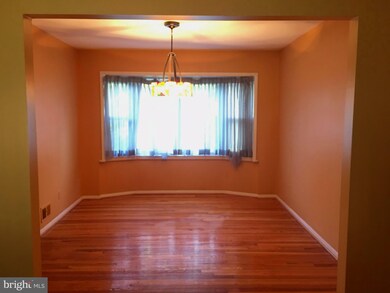 7403 Newburg Dr, Lanham, MD 20706 - photo 5