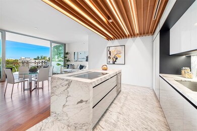 Never been lived in! Gorgeous custom kitchen with 