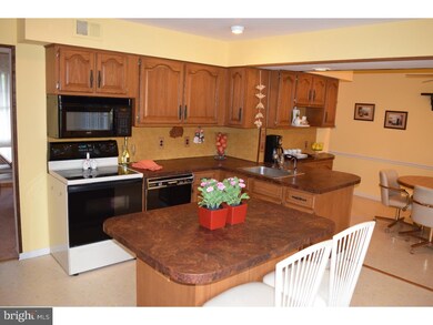 25 Braintree Common, Feasterville Trevose, PA 19053 - photo 7