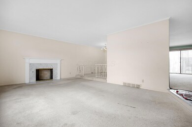 4392 Kendale Rd, Columbus, OH 43220 - photo 4