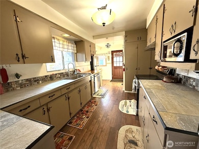 1012 N Steele St, Tacoma, WA 98406 - photo 4