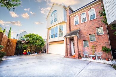 2402 Mandell St unit C, Houston, TX 77006 - photo 2