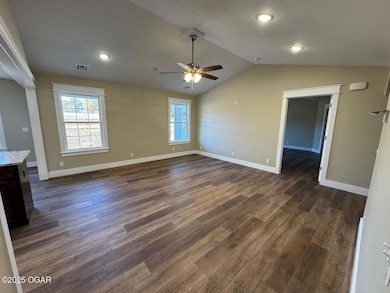 2516 S Schifferdecker Ave, Joplin, MO 64804 - photo 6