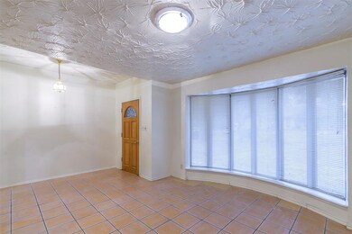 1904 Hollyhill Ln, Denton, TX 76205 - photo 5