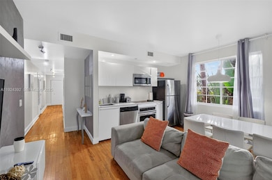 1410 Euclid Ave unit 2, Miami Beach, FL 33139 - photo 6