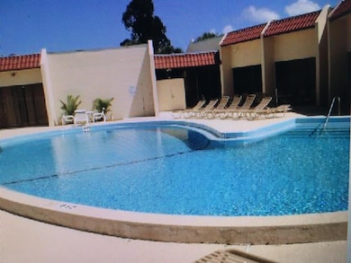 2050 Oleander Blvd unit 2-105, Fort Pierce, FL 34950 - photo 6