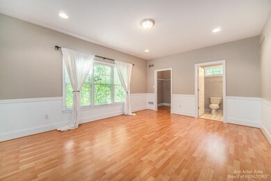 2547 Timber Hill Dr unit 25, Ann Arbor, MI 48103 - photo 5