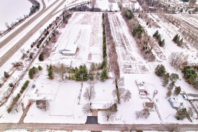 1914 Schust Rd, Saginaw, MI 48604 - photo 3